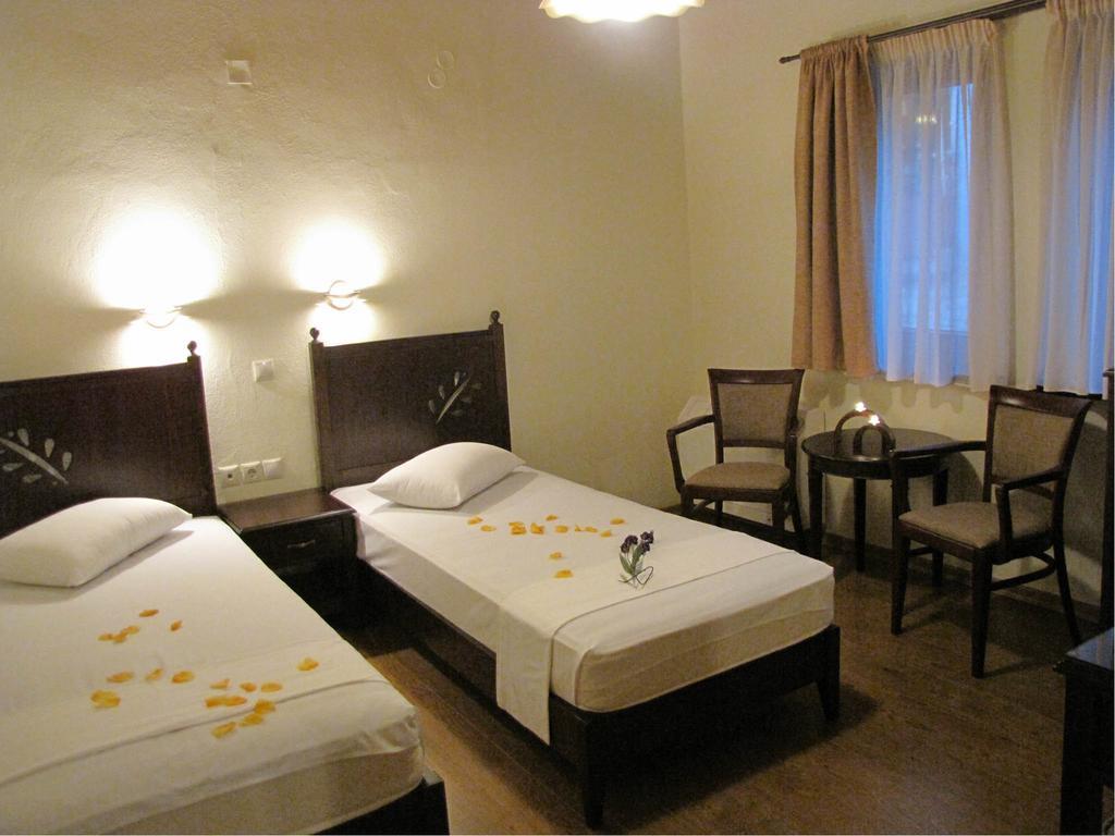 Hotel Mirovoli Mileai Phòng bức ảnh